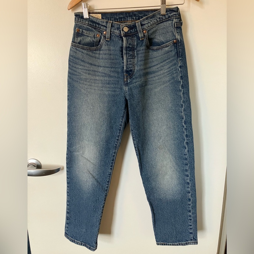 EUC LEVI’S 501 Original Cropped Size 27